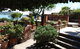 Garden Apartment